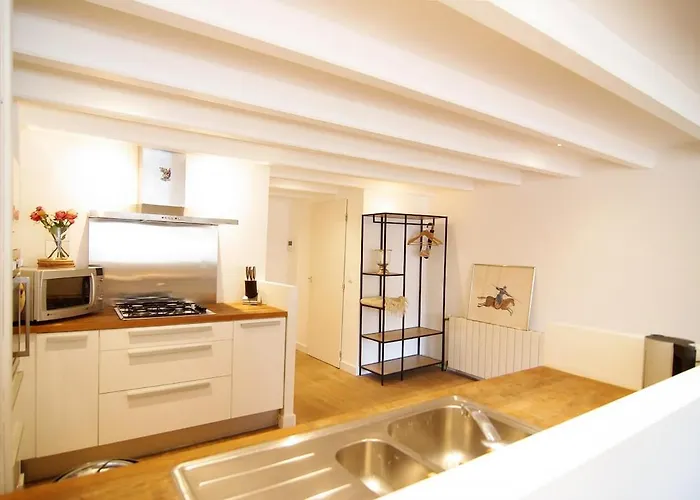 Canal View Luxury In The Jordaan Appartement *